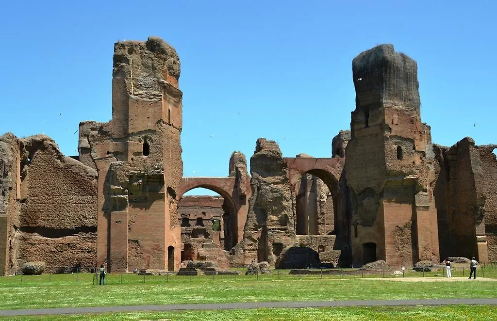 Atticoromantica روما